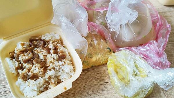 2023板橋美食大推薦！精選超過40家超人氣店家、排隊美食店家、巷弄美食小吃店、在地人推薦美食一次完整收錄