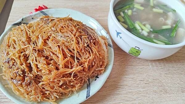 2023板橋美食大推薦！精選超過40家超人氣店家、排隊美食店家、巷弄美食小吃店、在地人推薦美食一次完整收錄