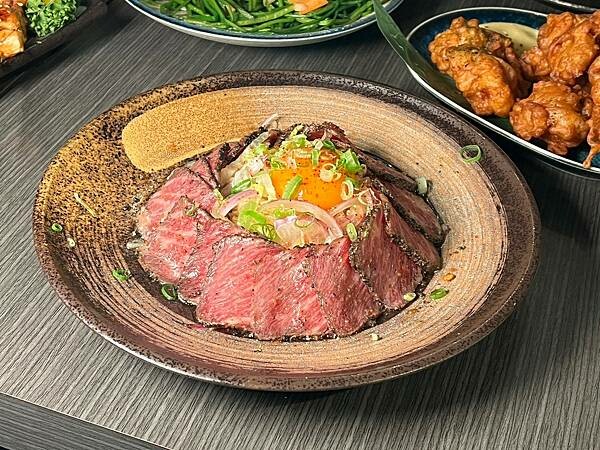 （板橋居酒屋）日鶴串燒居酒屋～2023新北耶誕城美食推薦！粒