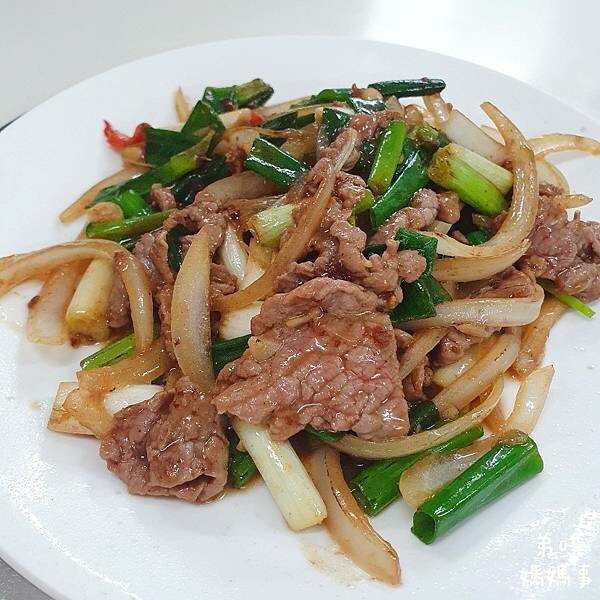 【屏東‧萬丹】臺灣牛 牛肉莊│泡菜牛肉夠味好吃、厚切牛肉湯