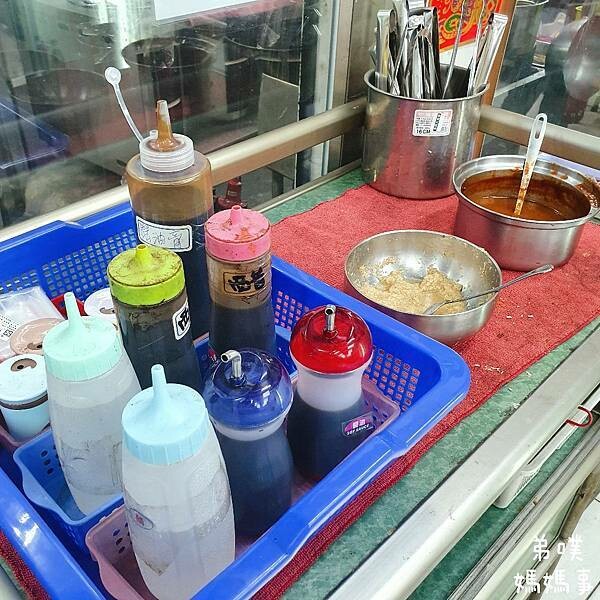 【屏東‧萬丹】臺灣牛 牛肉莊│泡菜牛肉夠味好吃、厚切牛肉湯