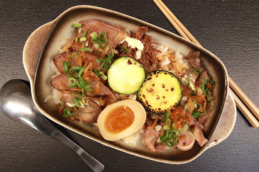 高雄市左營區吃。高雄市|左營區。「迪記法式豬舌飯」龍華市場最夯美食之一,中西合併創意料理顛覆一般傳統小吃刻板的印