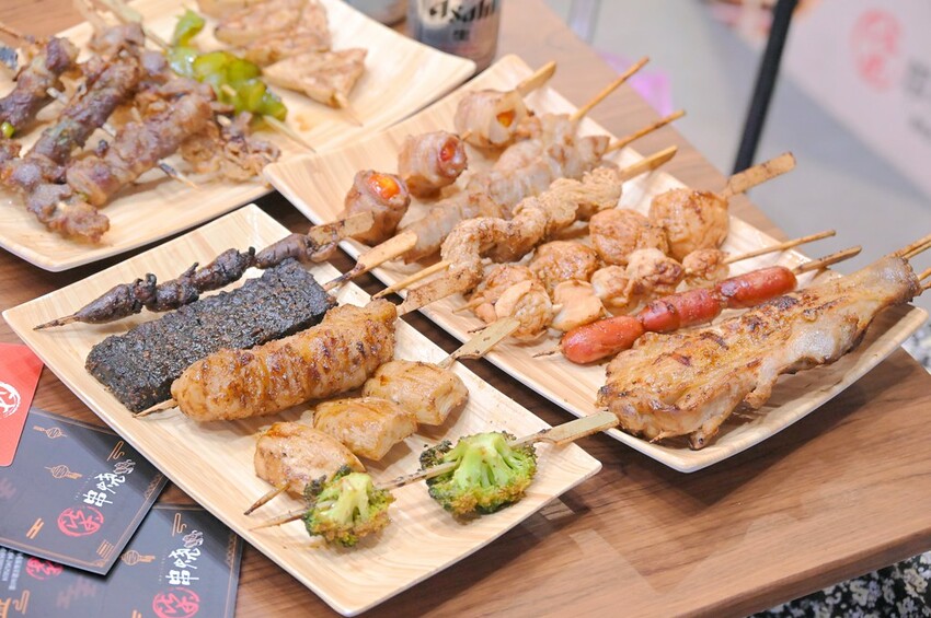 台北知名平價串燒台中新開幕 每串19元起多達31種品項 真的便宜好吃_柒串燒屋逢甲店