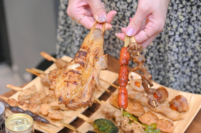 台北知名平價串燒台中新開幕 每串19元起多達31種品項 真的便宜好吃_柒串燒屋逢甲店