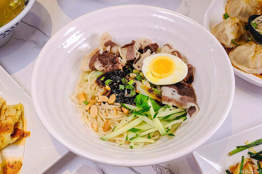 拌麵粥品新開張，客來樂夜食店，手工丸扎實油蔥香氣足，湯包、蛋餅，餐點選擇多！