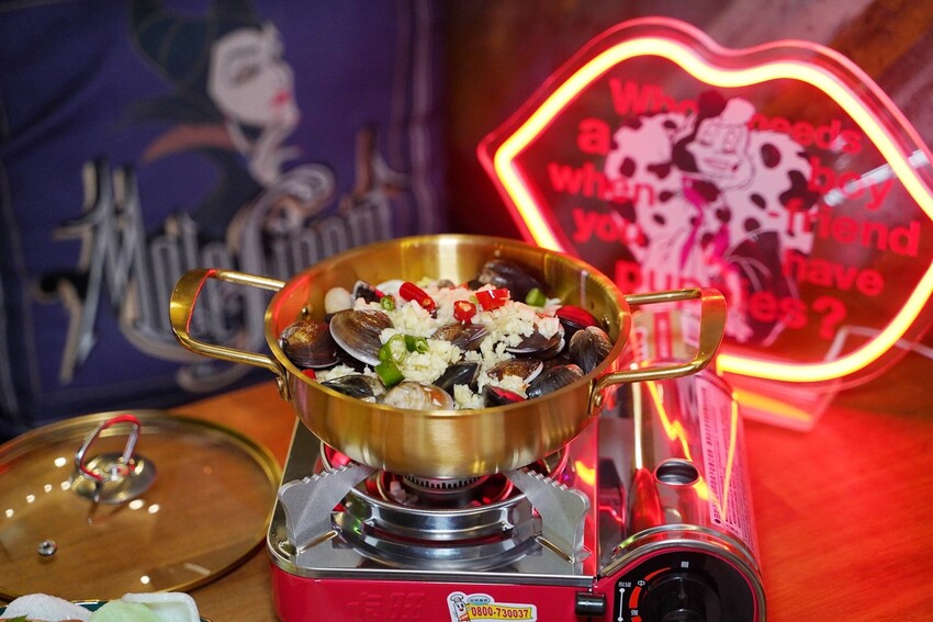 【私嚐小聚】新竹最新最美的寵物友善餐酒館正式試營運啦!復古懷舊氛圍搭配一道道誘人的料理,絕對是三五好友的聚餐新選擇!(菜單/營業時間/電話/地址) - 阿華田的美食日記