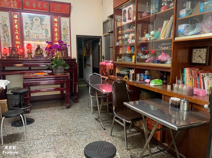 新上海點心⟩料多味美的酸辣湯，滿滿韭菜的水餃，在地的好味道-台中烏日美食 @果果愛Fruitlove