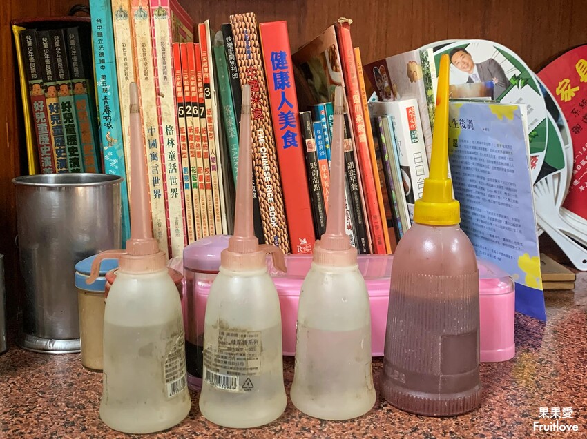 新上海點心⟩料多味美的酸辣湯，滿滿韭菜的水餃，在地的好味道-台中烏日美食 @果果愛Fruitlove