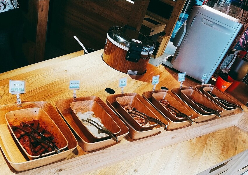 [桃園火車站美食推薦]大邱骨道 mini 韓式精緻鍋物#大邱骨道mini #韓國火鍋 #吃到飽 #雪濃湯 #先濃湯 #韓國