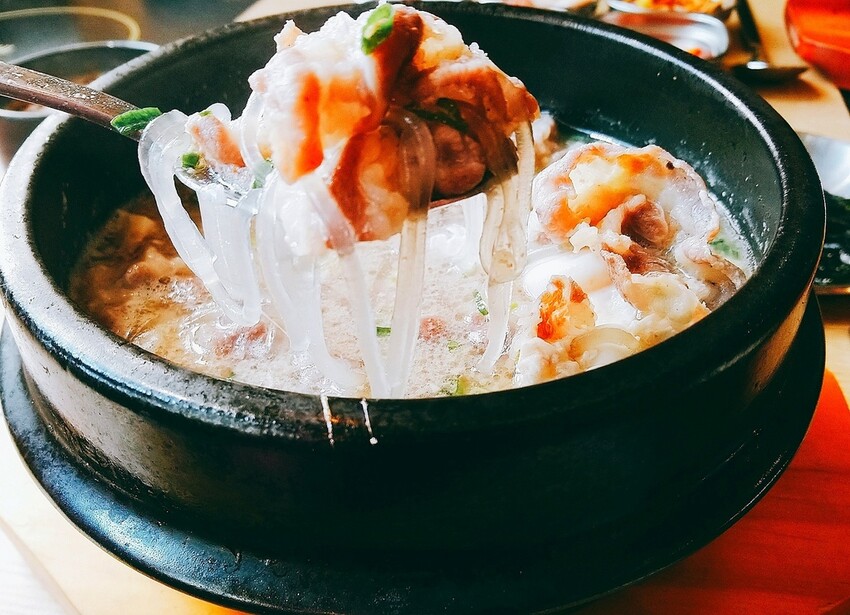 [桃園火車站美食推薦]大邱骨道 mini 韓式精緻鍋物#大邱骨道mini #韓國火鍋 #吃到飽 #雪濃湯 #先濃湯 #韓國