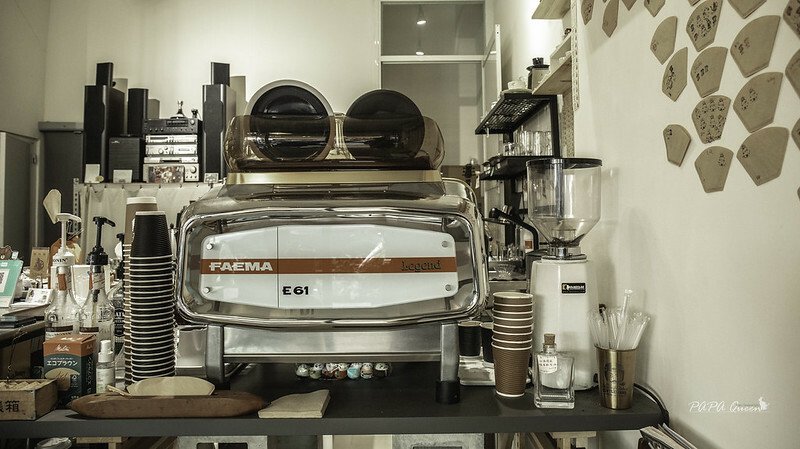 台中南屯｜cafe  Eri coffee 艾麗咖啡  只想煮咖啡喝咖啡…小店的氛圍呈現一種職人味日系咖啡風格，咖啡一杯