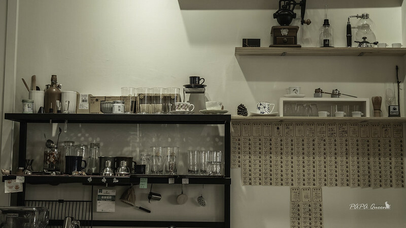 台中南屯｜cafe  Eri coffee 艾麗咖啡  只想煮咖啡喝咖啡…小店的氛圍呈現一種職人味日系咖啡風格，咖啡一杯