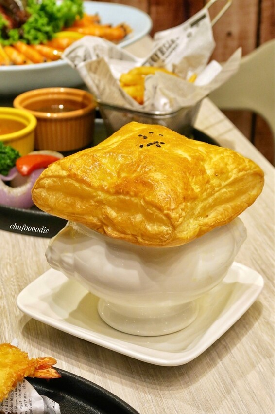 【牛排先生】高雄家樂福複合式牛排餐廳~想吃義大利麵與牛排樣樣都有~高雄平價牛排環境整潔燈光明亮的商業午餐空間 【牛排先生】高雄家樂福複合式牛排餐廳~想吃義大利麵與牛排樣樣都有~高雄平價牛排環境整潔燈光明亮的商業午餐空間