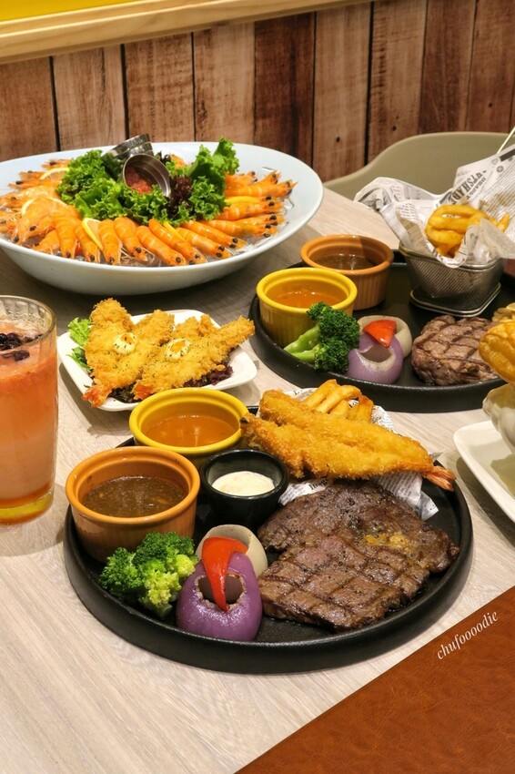 【牛排先生】高雄家樂福複合式牛排餐廳~想吃義大利麵與牛排樣樣都有~高雄平價牛排環境整潔燈光明亮的商業午餐空間 【牛排先生】高雄家樂福複合式牛排餐廳~想吃義大利麵與牛排樣樣都有~高雄平價牛排環境整潔燈光明亮的商業午餐空間