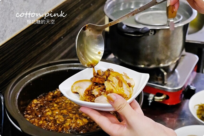 台中豬腳推薦|鼎盛豬腳口味不輸老店！壽星優惠豬腳麵線吃一整個月～ - 棉花糖的天空