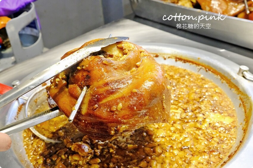 台中豬腳推薦|鼎盛豬腳口味不輸老店！壽星優惠豬腳麵線吃一整個月～ - 棉花糖的天空