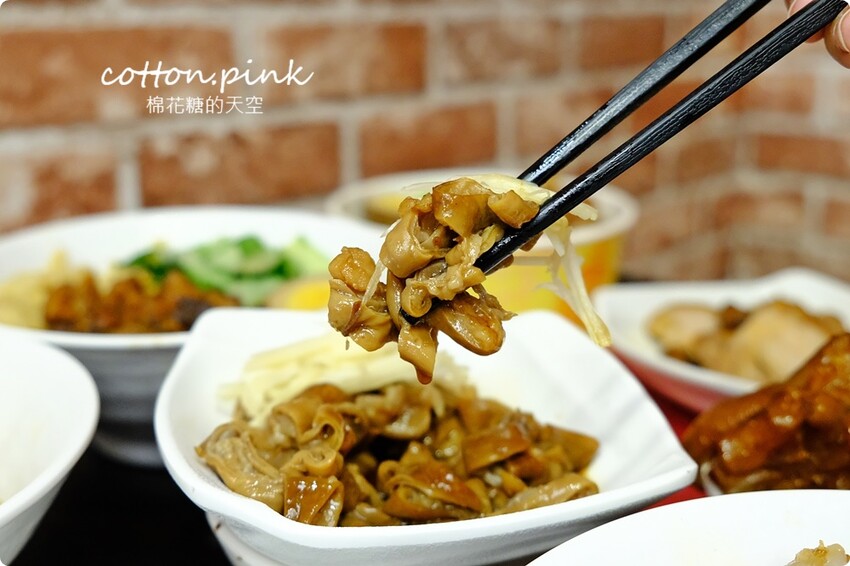 台中豬腳推薦|鼎盛豬腳口味不輸老店！壽星優惠豬腳麵線吃一整個月～ - 棉花糖的天空