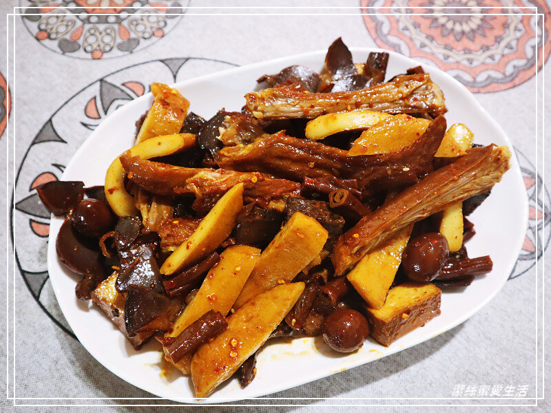 鴨一鴨滷味-桃園八德/麻辣夠味~還有假日限定麻辣鴨血