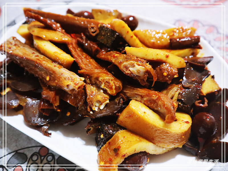 鴨一鴨滷味-桃園八德/麻辣夠味~還有假日限定麻辣鴨血