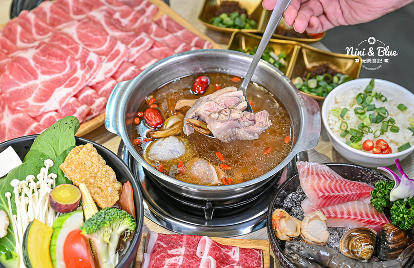 台中台式火鍋推薦，剝皮辣椒雞、麻油雞、魷魚螺肉蒜台灣古早味湯頭