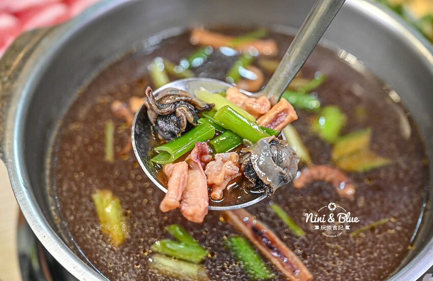 台中台式火鍋推薦，剝皮辣椒雞、麻油雞、魷魚螺肉蒜台灣古早味湯頭