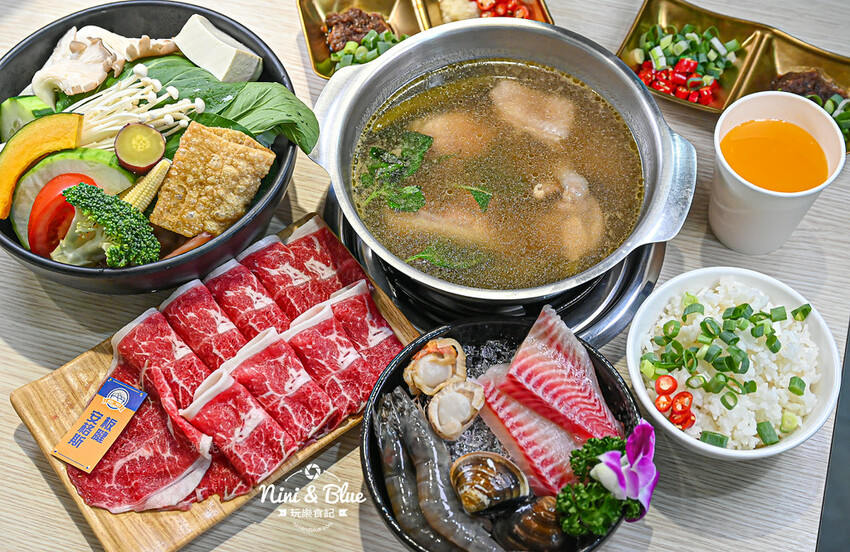 台中台式火鍋推薦，剝皮辣椒雞、麻油雞、魷魚螺肉蒜台灣古早味湯頭