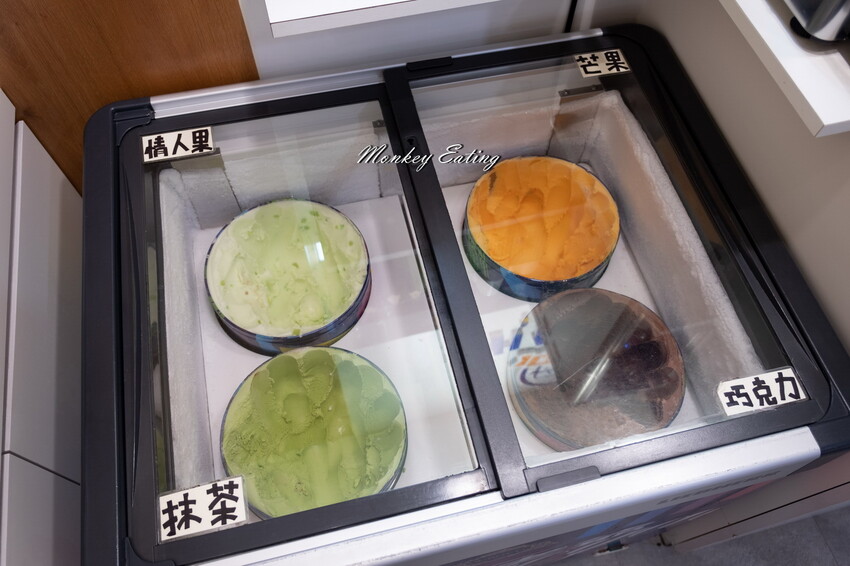 【台中東區 】小伍手路鍋│台式特色風味小火鍋239起自助吧吃到飽，超狂17oz肉盤大滿足！必點胡椒蒜頭雞、魷魚螺肉蒜。台中火車站美食推薦 - 貪吃猴的幻想