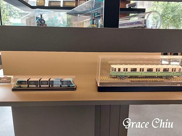 路易莎捷運聯名旗艦店