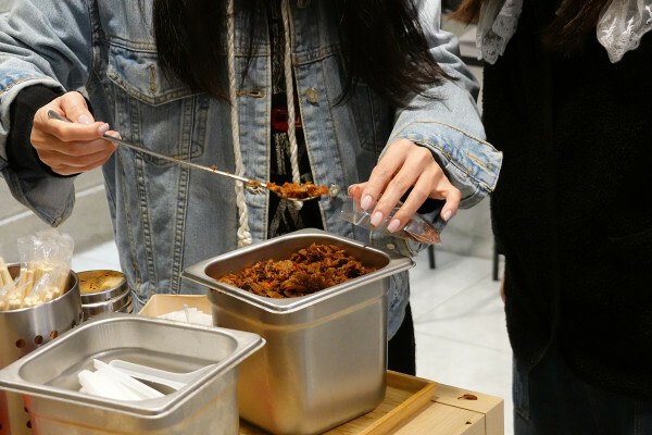 雙連便當外送內用-米樂拾穗專業便當店，台北馬偕附近好吃便當，連附湯都超水準的中山區雙連便當餐廳