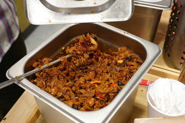 雙連便當外送內用-米樂拾穗專業便當店，台北馬偕附近好吃便當，連附湯都超水準的中山區雙連便當餐廳