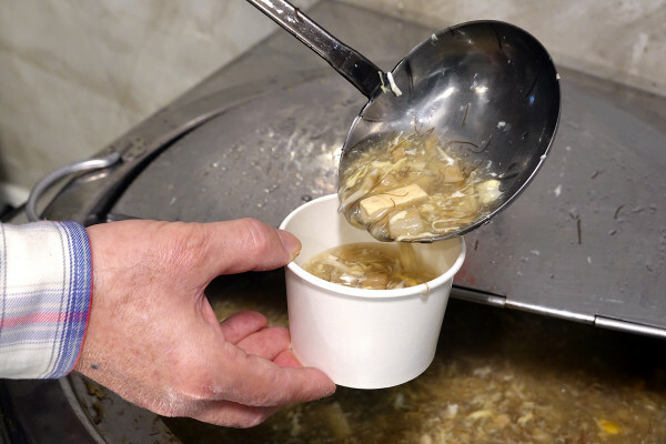 雙連便當外送內用-米樂拾穗專業便當店，台北馬偕附近好吃便當，連附湯都超水準的中山區雙連便當餐廳