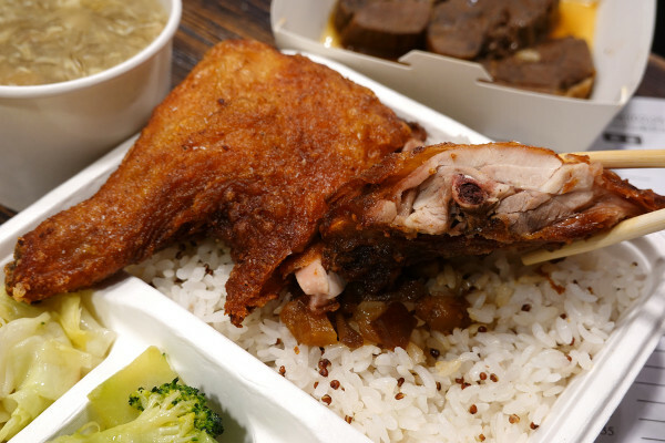 雙連便當外送內用-米樂拾穗專業便當店，台北馬偕附近好吃便當，連附湯都超水準的中山區雙連便當餐廳