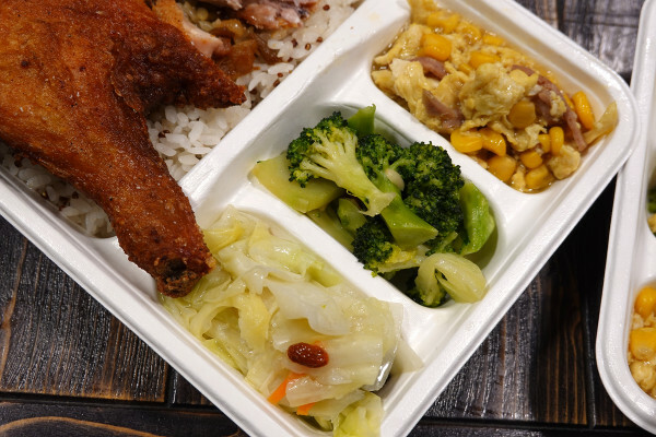 雙連便當外送內用-米樂拾穗專業便當店，台北馬偕附近好吃便當，連附湯都超水準的中山區雙連便當餐廳