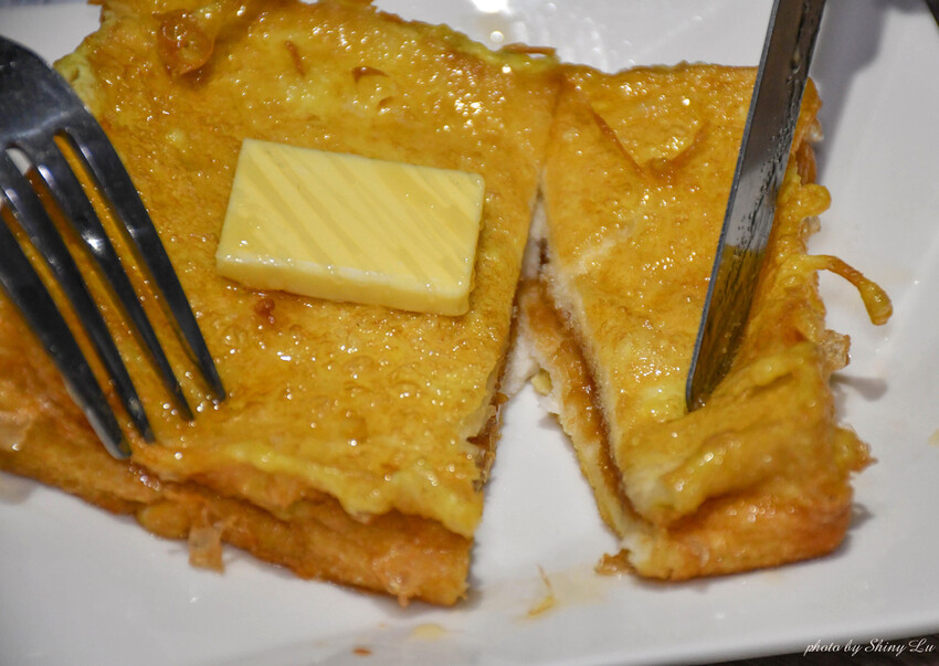 新店港式餐廳 宸軒園34  經典西多士.jpg