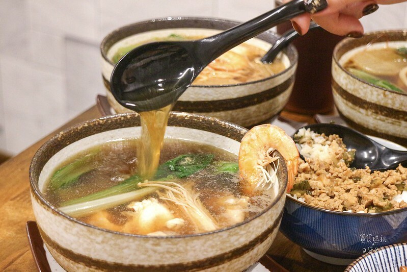 雲林虎尾｜天然蔬果熬製甘甜湯頭底蘊，料豐味美平價鍋燒麵、讚岐烏龍麵、瓜仔肉飯｜五間厝鍋燒