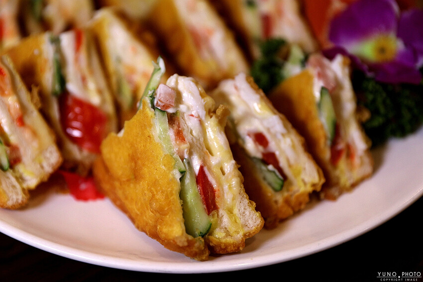 台南市安平區浮誇古早味龍蝦三明治！視覺與味覺都大飽口福 新鮮現撈活海產 超人氣台南海鮮餐廳/桌菜酒席/家庭聚餐｜海鮮