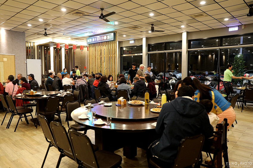 台南市安平區浮誇古早味龍蝦三明治！視覺與味覺都大飽口福 新鮮現撈活海產 超人氣台南海鮮餐廳/桌菜酒席/家庭聚餐｜海鮮