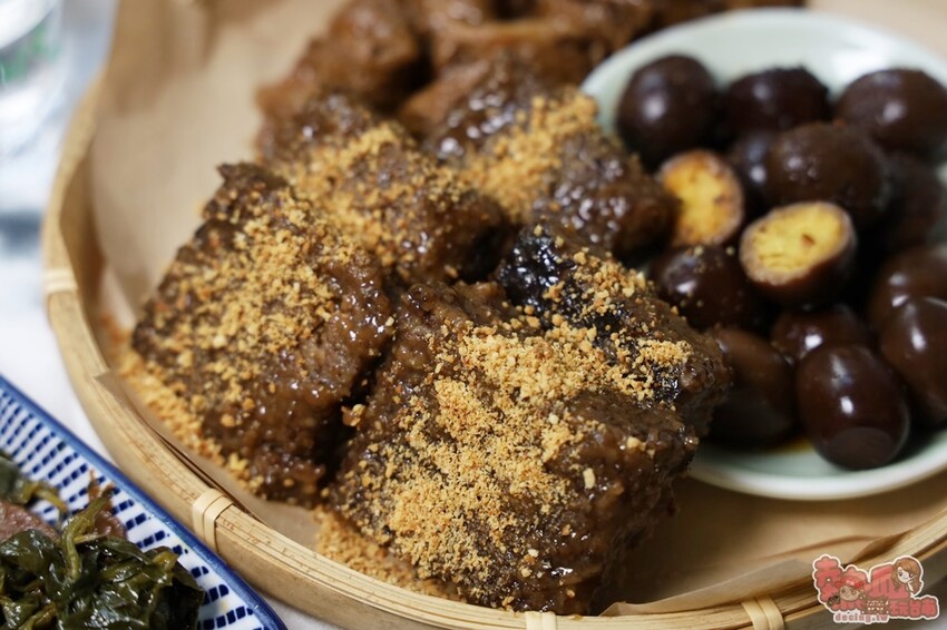 【台南美食】承樑老-梁記黑糖滷味！隱藏在美髮店二樓的神祕滷味，竟然以半舒肥製作 - 熱血玩台南。跳躍新世界