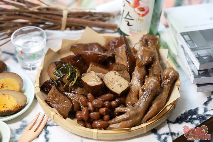 【台南美食】承樑老-梁記黑糖滷味！隱藏在美髮店二樓的神祕滷味，竟然以半舒肥製作 - 熱血玩台南。跳躍新世界