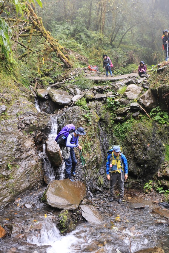 登山露營。宜蘭加羅湖 兩天兩夜登山體驗，我人生第一座中級山秘境 x 奧丁丁在地體驗