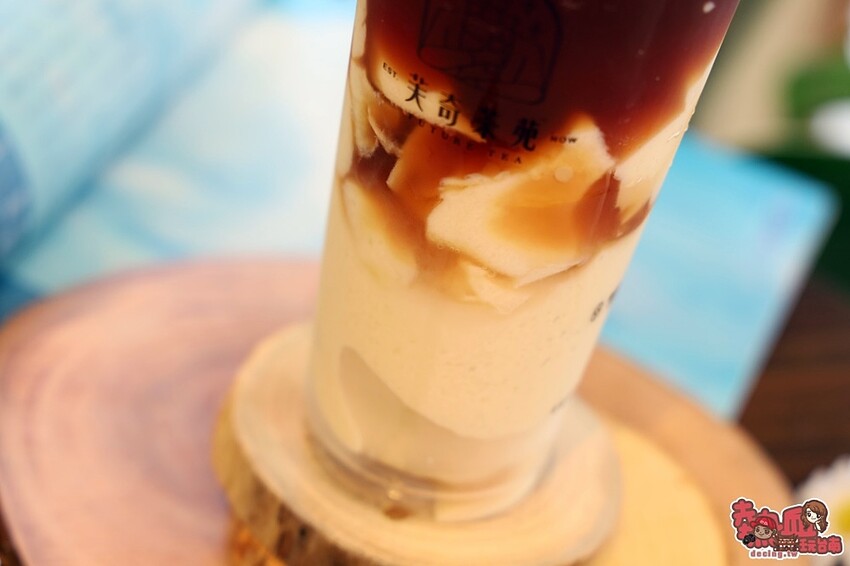 【台南飲料】芙奇茶苑！高雄超夯飲料店插旗台南，飲料加入豆乳豆花非常少見啊~ - 熱血玩台南。跳躍新世界