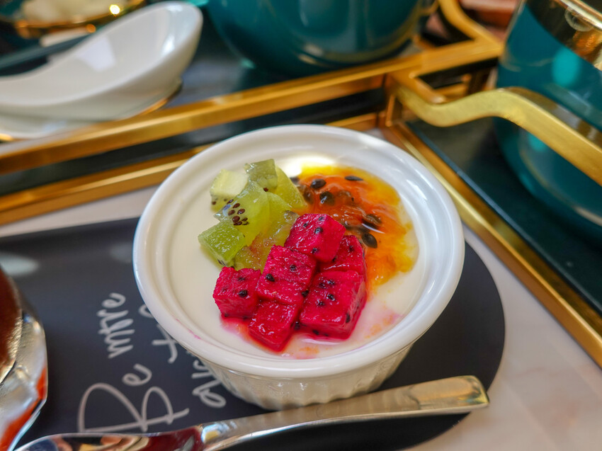 台北美食|La Moon Cafe玉膳坊朗月庭園咖啡》台北內湖餐廳推薦!寵物友善,嚴選食材料理,鬧中取靜庭園式餐廳,大片草皮提供孩子放電,活動包場也只要3000元起! - 1個媽咪2個寶