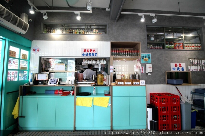 桃園市中壢區桃園 【永芯茶檔】完全是一秒飛到香港啦!桃園人氣港飲香煎雞腿麵厚實多汁,奶醬花生厚多士一咬就流汁~