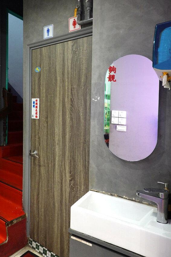 桃園市中壢區桃園市中壢區不必飛出國就能享受道地香港風味的港式餐廳-內壢永芯茶檔茶餐廳，有港式點心、港式撈麵、煲仔飯的平價港式推薦