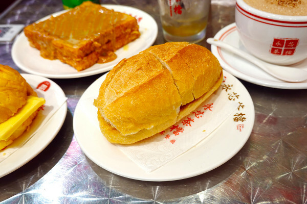 桃園市中壢區桃園市中壢區不必飛出國就能享受道地香港風味的港式餐廳-內壢永芯茶檔茶餐廳，有港式點心、港式撈麵、煲仔飯的平價港式推薦