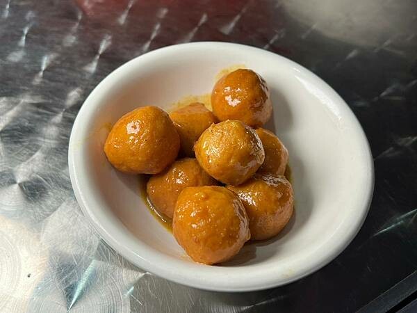 （內壢美食）永芯茶檔茶餐廳～桃園高人氣港式專賣店！豬扒肉公仔