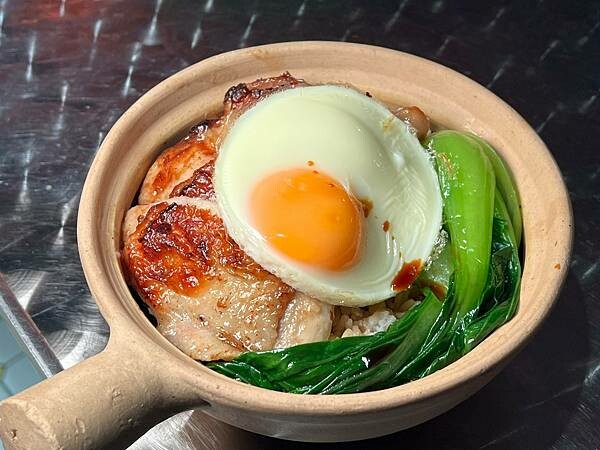 （內壢美食）永芯茶檔茶餐廳～桃園高人氣港式專賣店！豬扒肉公仔