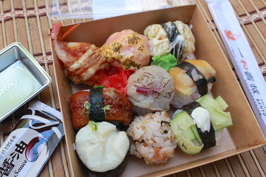 高雄市左營區吃。高雄美食｜左營區。「一和壽叔SUSHI BENTO」日式文青風外帶壽司專賣店，獨創手毬壽司，包裝精緻值得稱