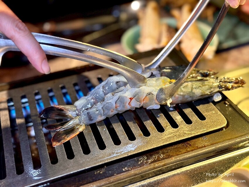 台中燒肉天花板！獨棟老宅精誠壹山專人代烤燒肉，享受頂級和牛 海鮮饗宴