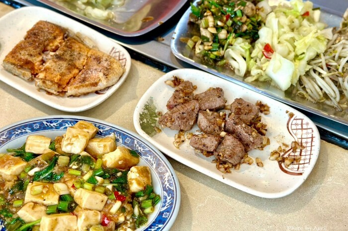 台中燒肉天花板！獨棟老宅精誠壹山專人代烤燒肉，享受頂級和牛 海鮮饗宴